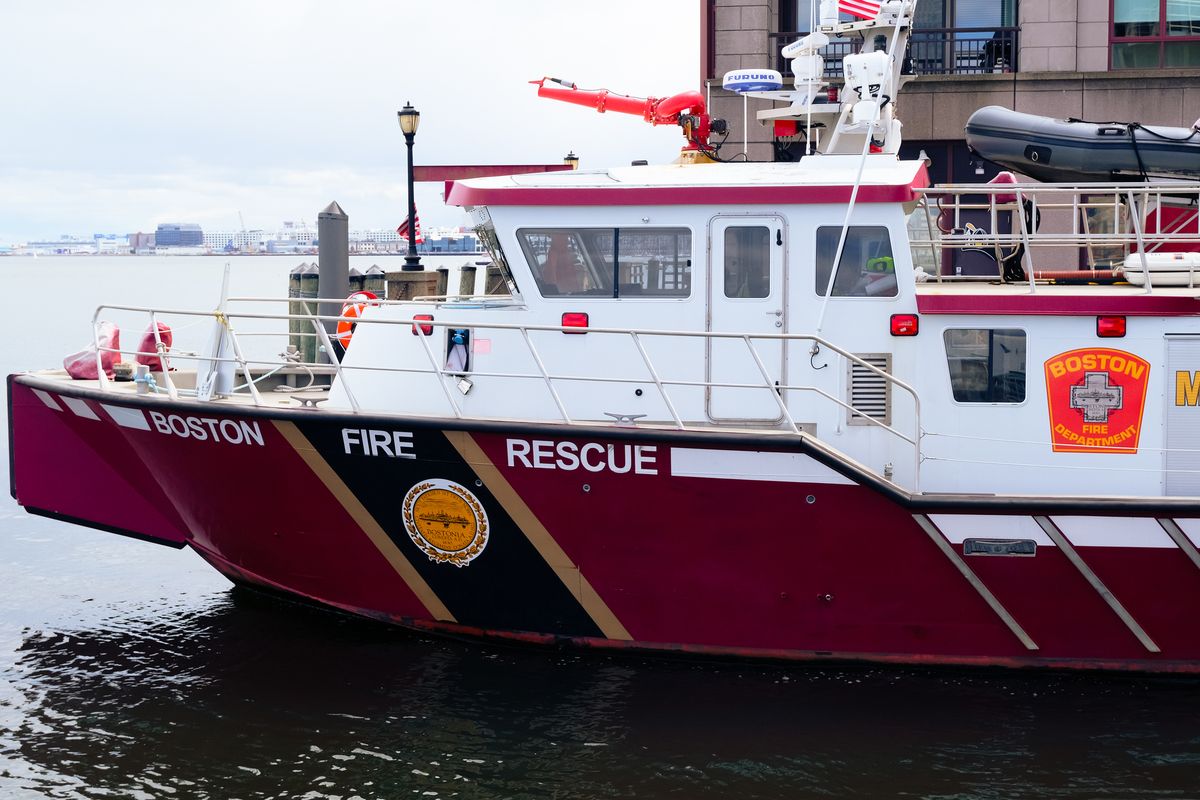 massmaritimemarine.com